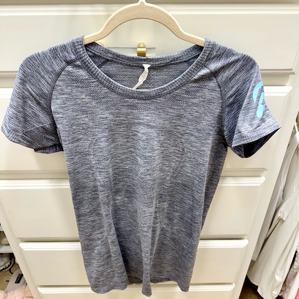 Lulu Lemon x Peloton swiftly Tech Short Sleeve